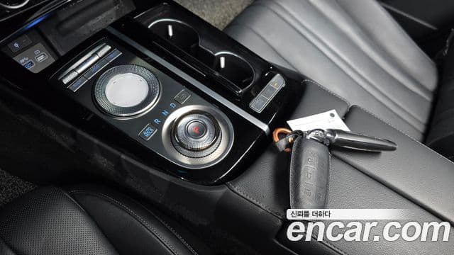 Genesis G80 (RG3) бензин 2.5 турбо AWD, 2021 9