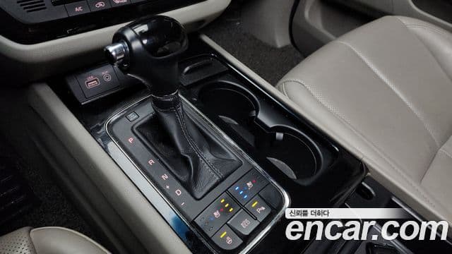 Kia All New Carnival President, 2016 9