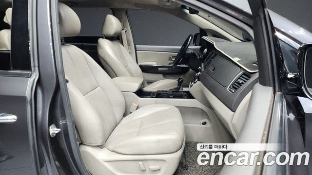 Kia All New Carnival President, 2016 11
