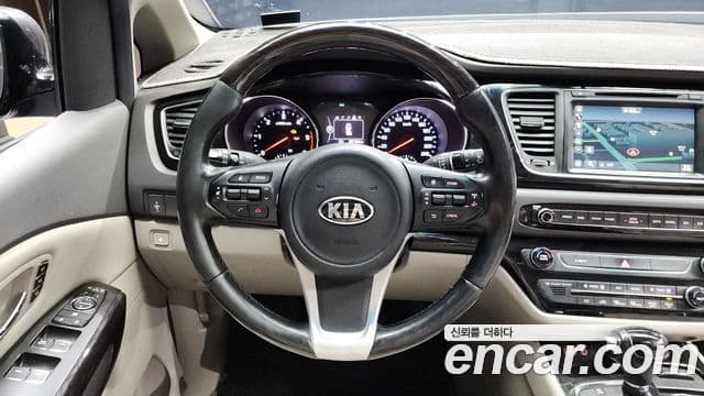 Kia All New Carnival President, 2016 13