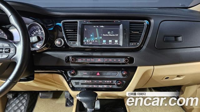 Kia All New Carnival Noblesse, 2018 16
