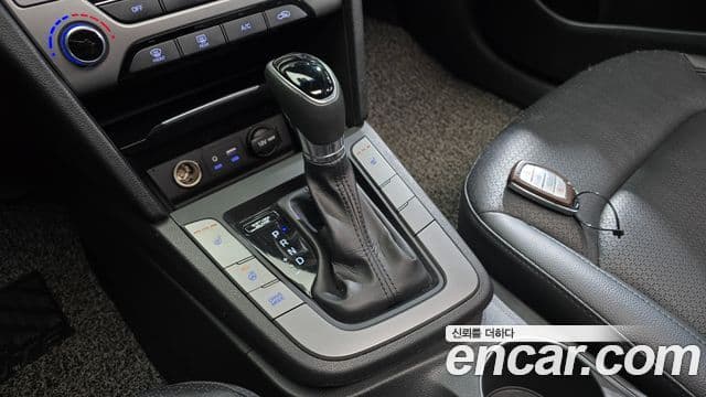 Hyundai Avante AD Modern, 2016 9