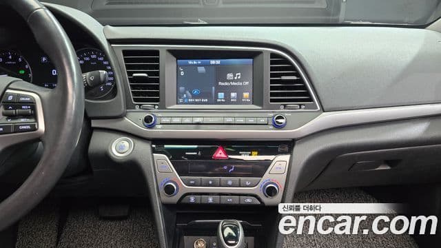 Hyundai Avante AD Modern, 2016 14