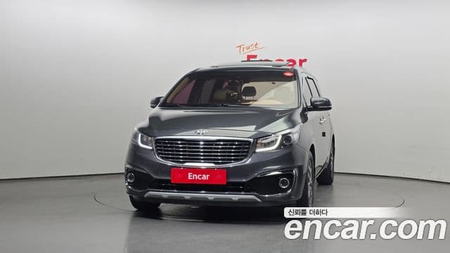 Kia All New Carnival Luxury, 2015 3