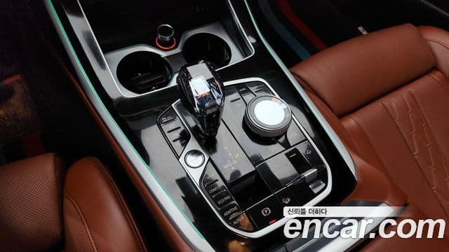 BMW X7 (G07) M50i 6인승, 2022 9