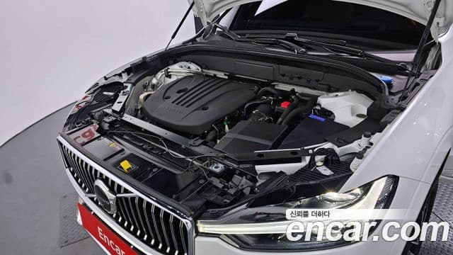 Volvo XC60 2세대 B5 Inscription, 2022 6