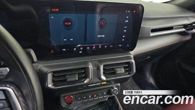 Ford Mustang 7세대 2.3 EcoBoost Premium кабриолет, 2024 17