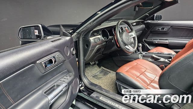 Ford Mustang кабриолет, 2017 11