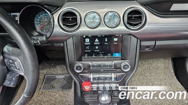 Ford Mustang кабриолет, 2017 15