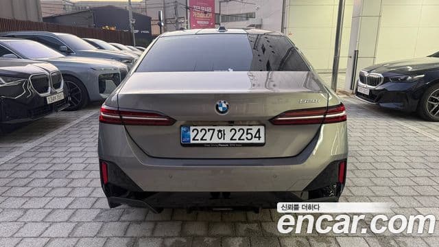 BMW 5시리즈 (G60) 520i M Sport, 2026 8