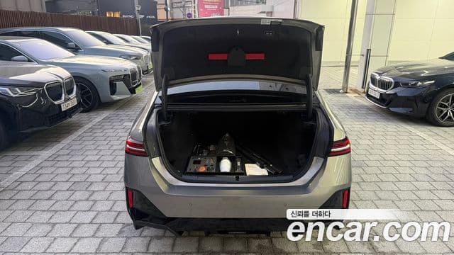 BMW 5시리즈 (G60) 520i M Sport, 2026 17