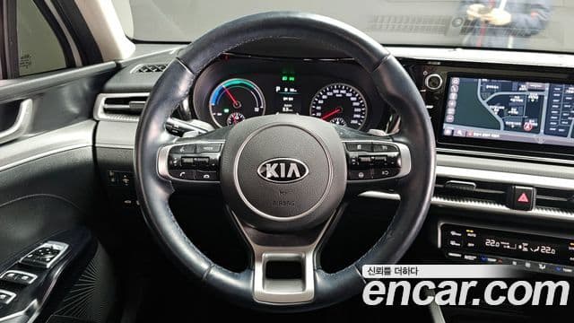 Kia K5 гибрид 3세대 Prestige, 2020 13