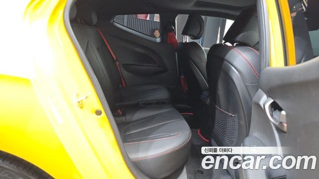 Hyundai Veloster (JS) Core, 2020 12