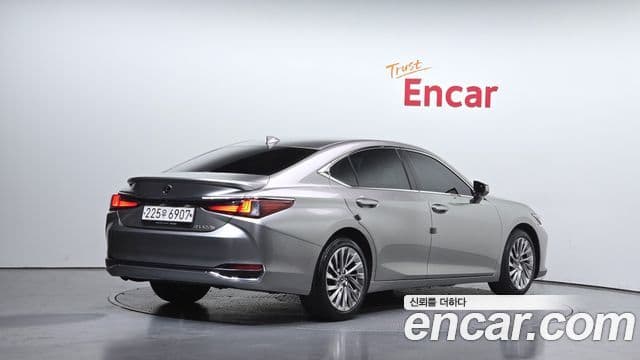 Lexus ES300h 7세대 Luxury Plus, 2023 2