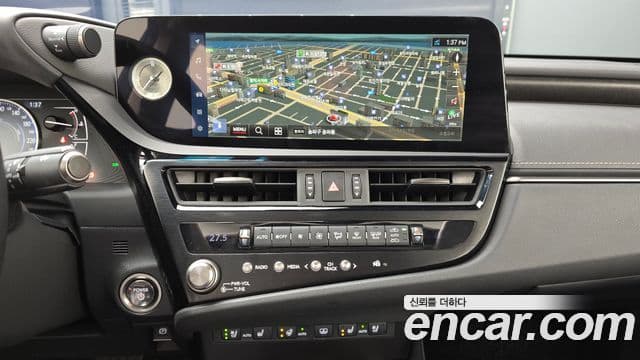 Lexus ES300h 7세대 Luxury Plus, 2023 14