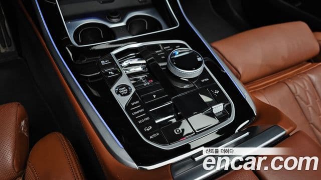BMW X7 (G07) xDrive 40d M Sport 6인승, 2023 9