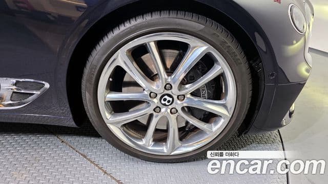 Bentley Continental GT 3세대 4.0 GT, 2022 все фото