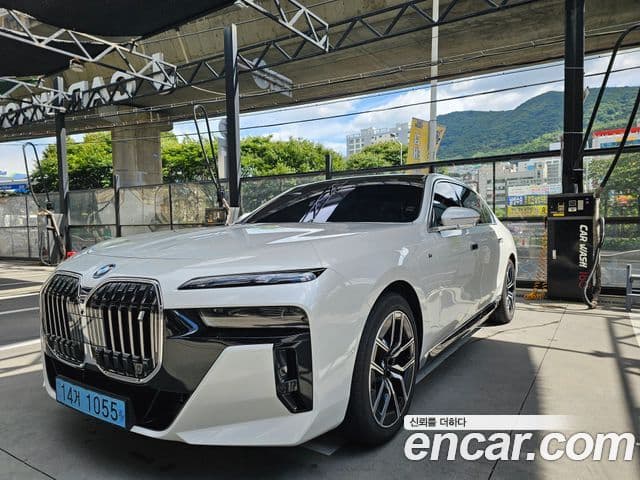 BMW i7 (G70) eDrive 50 M Sport Limited, 2025 все фото