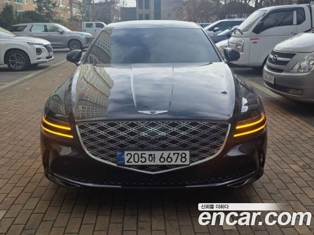 Genesis G80 (RG3) бензин 2.5 турбо AWD, 2026 1