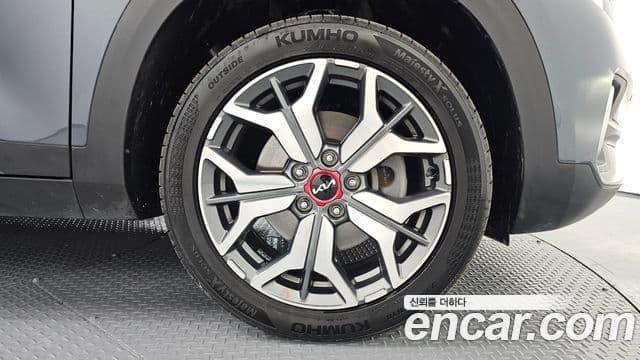 Kia Seltos Signature, 2023 все фото