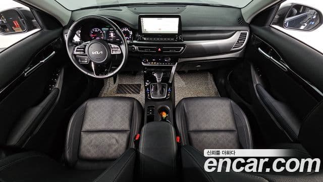 Kia Seltos Signature, 2023 7