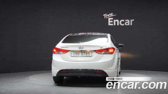 Hyundai Avante MD M16 GDI Avenue, 2013 4