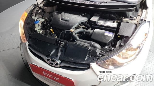 Hyundai Avante MD M16 GDI Avenue, 2013 6