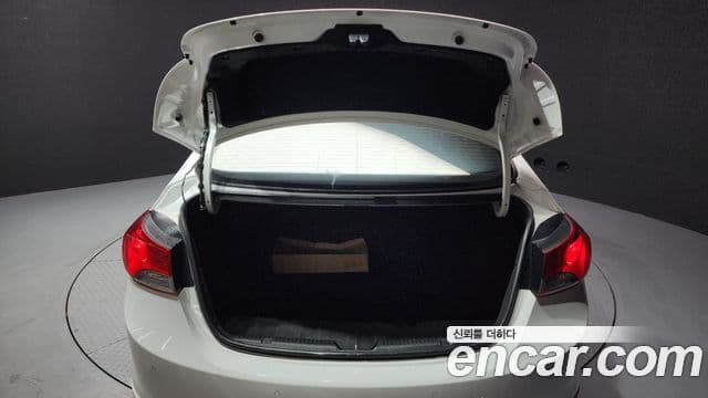 Hyundai Avante MD M16 GDI Avenue, 2013 20