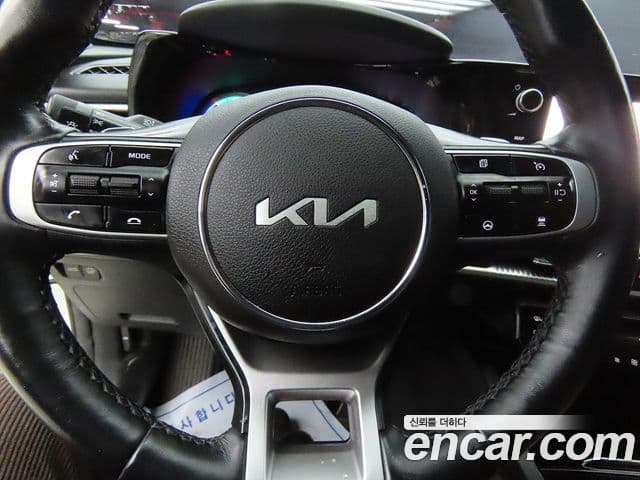 Kia K5 гибрид 3세대 Prestige, 2023 12
