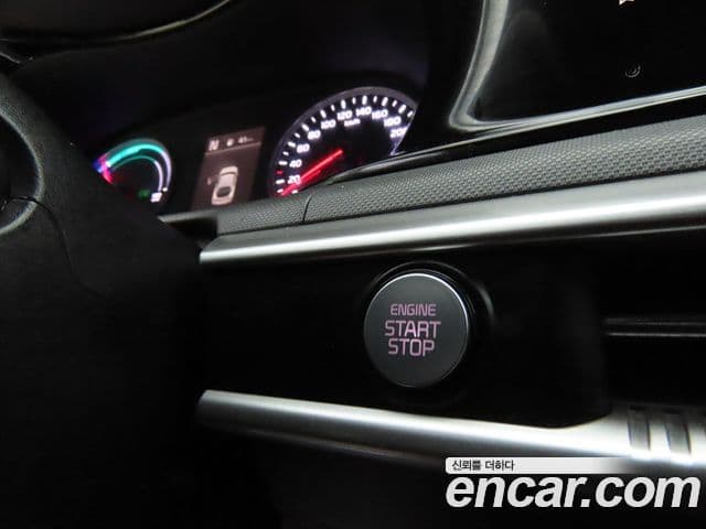 Kia K5 гибрид 3세대 Prestige, 2023 13