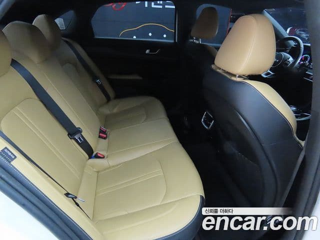 Kia K5 гибрид 3세대 Prestige, 2023 15