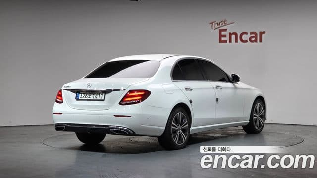 Mercedes-Benz E-класс W213 Avantgarde, 2020 2