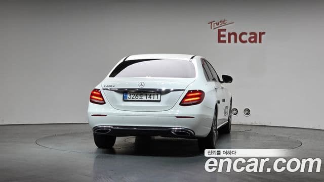 Mercedes-Benz E-класс W213 Avantgarde, 2020 4