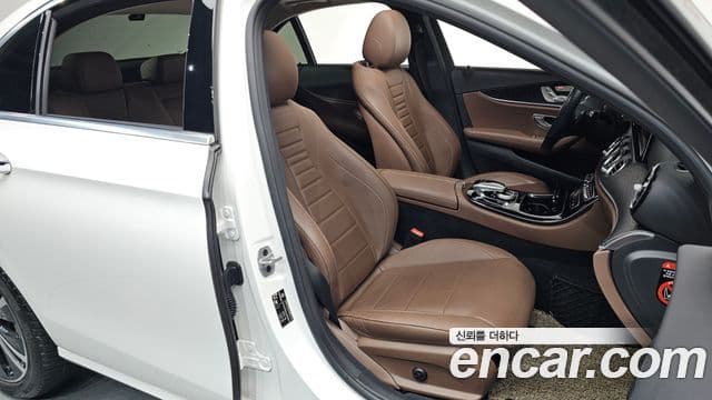 Mercedes-Benz E-класс W213 Avantgarde, 2020 10