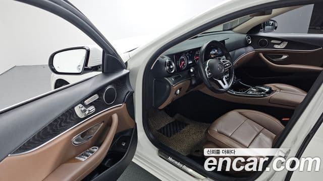 Mercedes-Benz E-класс W213 Avantgarde, 2020 11