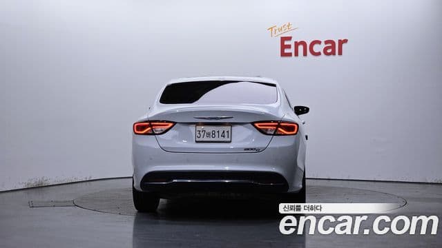 크라이슬러 200 2세대 2.4 C, 2015 4