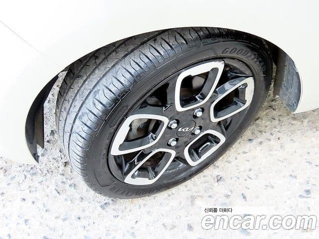 Kia The / новый New Ray Signature, 2022 20