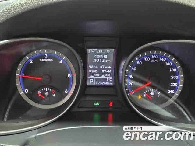 Hyundai Santa Fe DM Premium, 2014 9