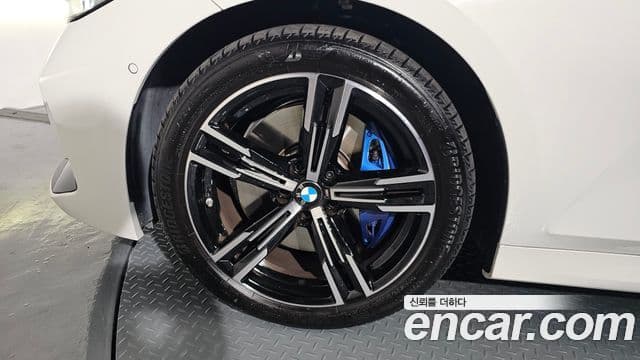 BMW 3시리즈 (G20) 320i M Sport, 2025 все фото