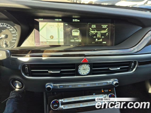 Genesis G90 Luxury, 2019 8