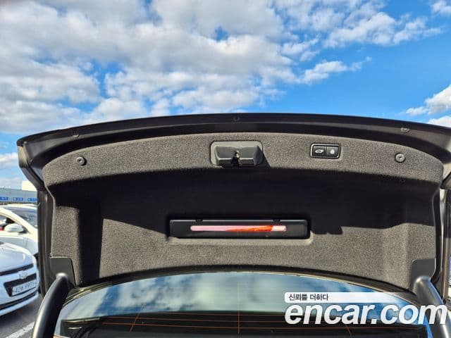 Genesis G90 Luxury, 2019 20