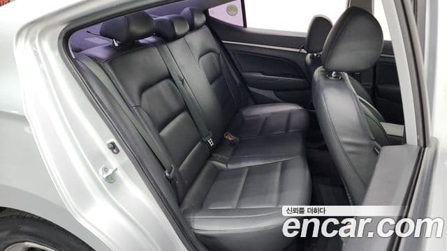 Hyundai Avante AD 1.6 GDI Smart, 2016 17