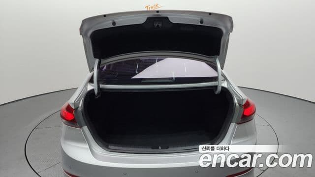 Hyundai Avante AD 1.6 GDI Smart, 2016 20