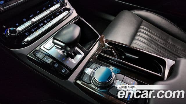 Genesis EQ900 Premium Luxury, 2018 9
