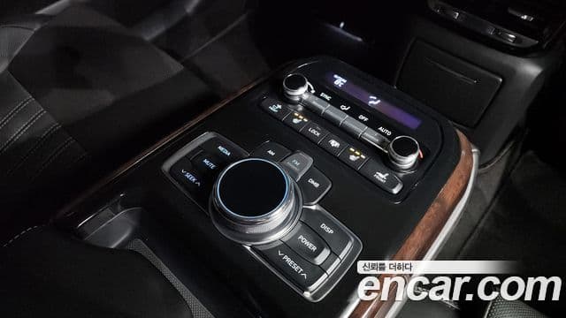Genesis EQ900 Premium Luxury, 2018 19