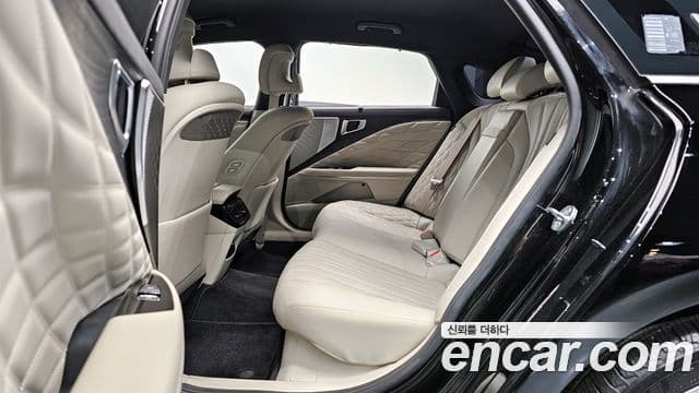 Kia K8 гибрид Signature, 2022 12