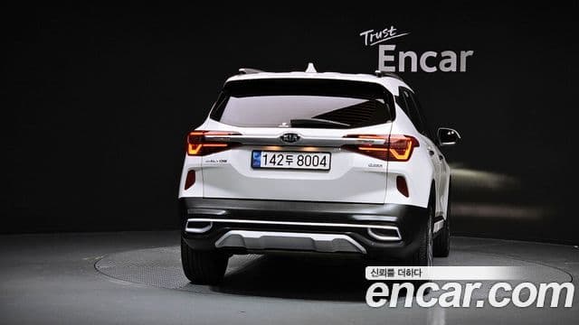 Kia Seltos Signature, 2021 4
