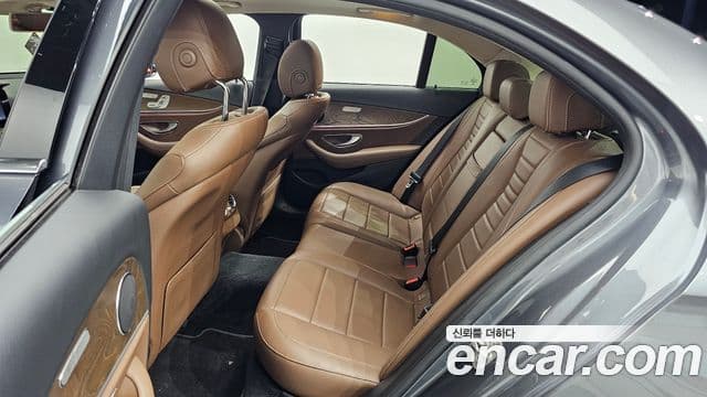 Mercedes-Benz E-класс W213 Exclusive, 2018 12