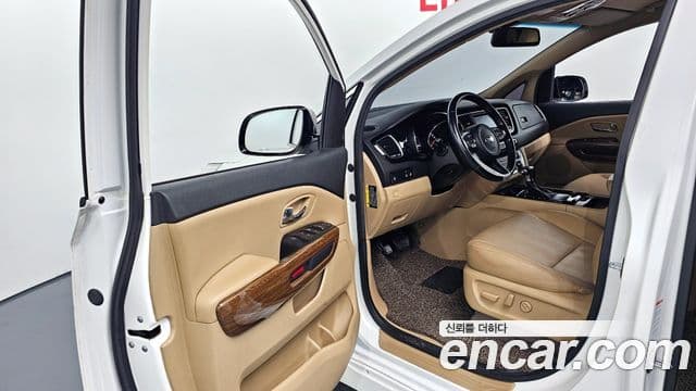 Kia All New Carnival Prestige, 2017 10