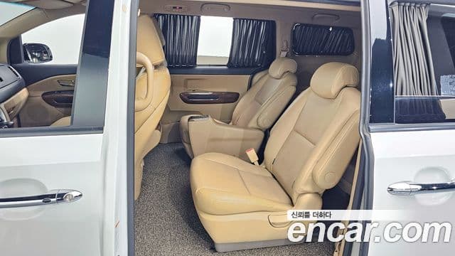 Kia All New Carnival Prestige, 2017 11